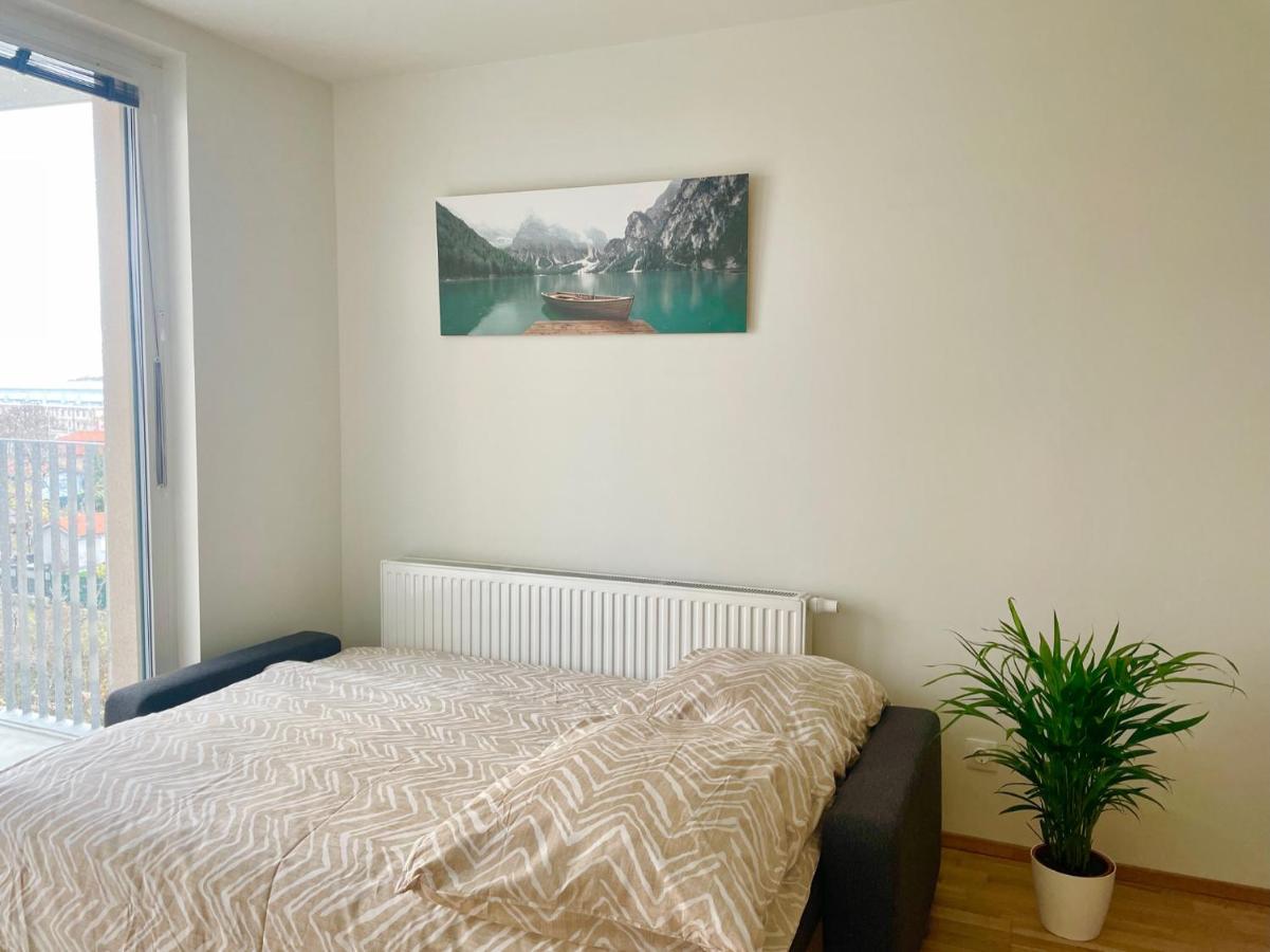Central 55M2 Flat With Balcony & Parking ウィーン エクステリア 写真